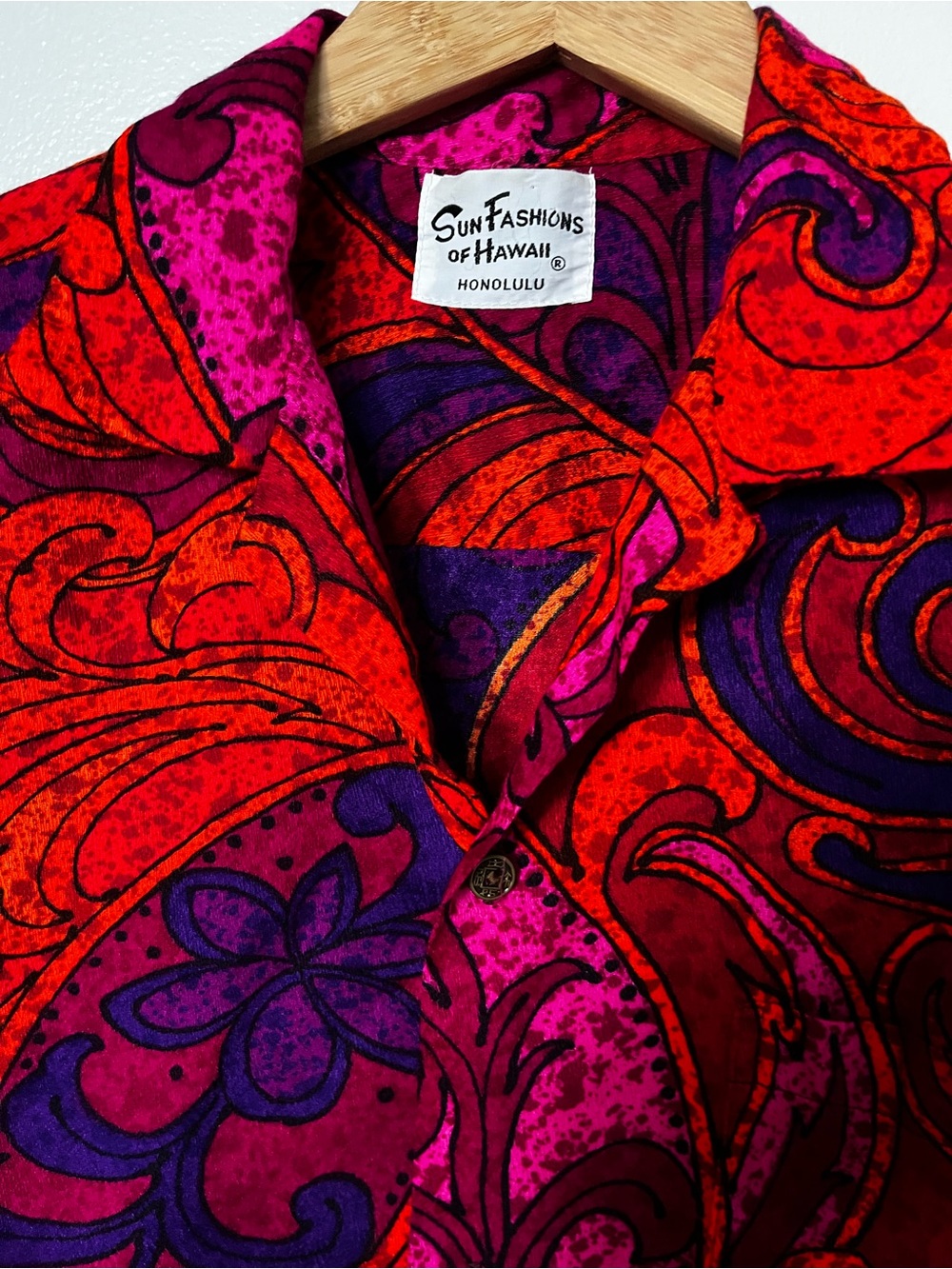 Rare Vintage Sun Fashions of Hawaii Tiki Paisley Short-Sleeve Shirt 1960’s - Picture 2 of 9
